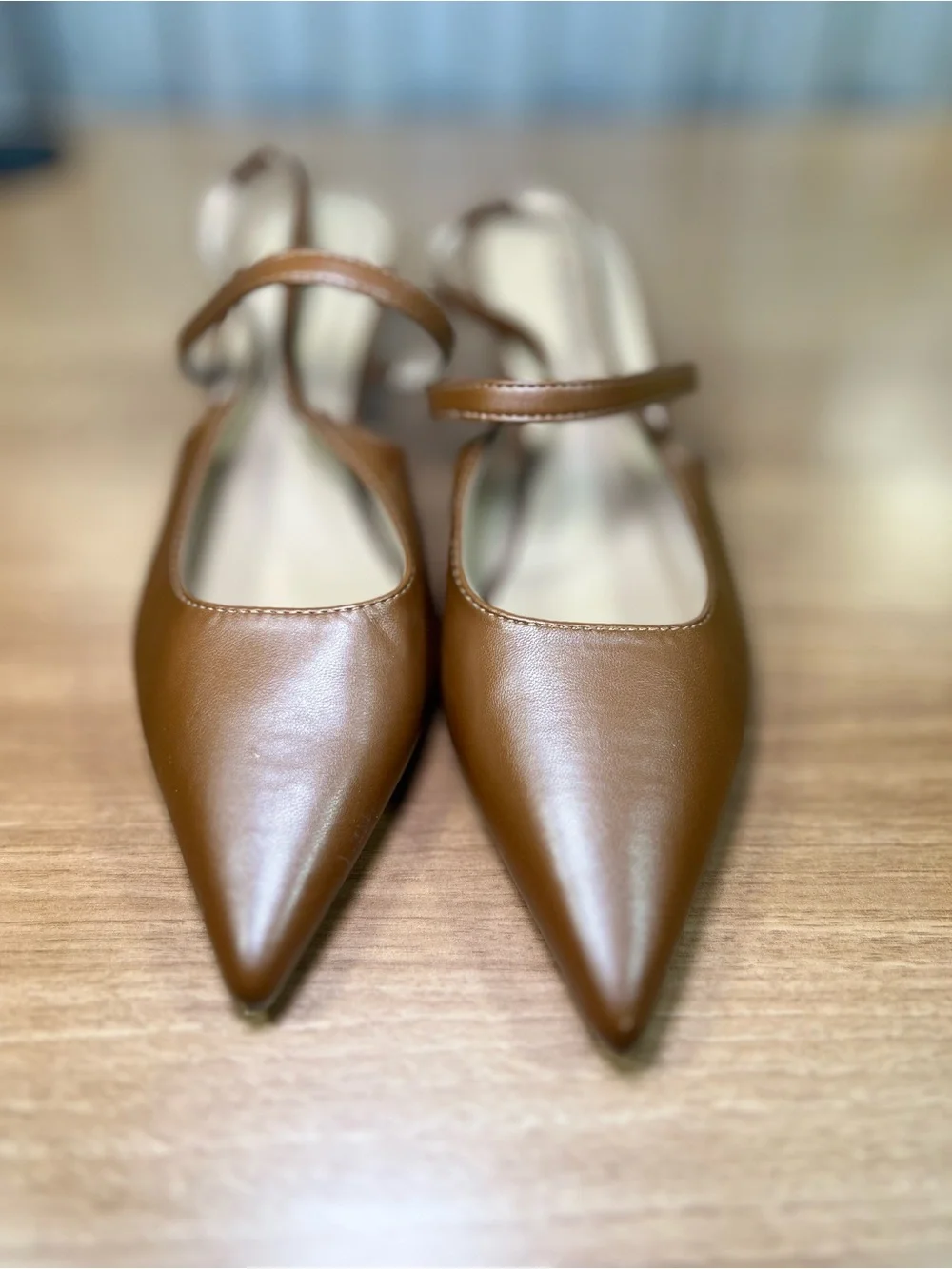 C. Paravano Brown Pointed Toe Kitten Heel Slingbacks Helen Size 39 Cognac